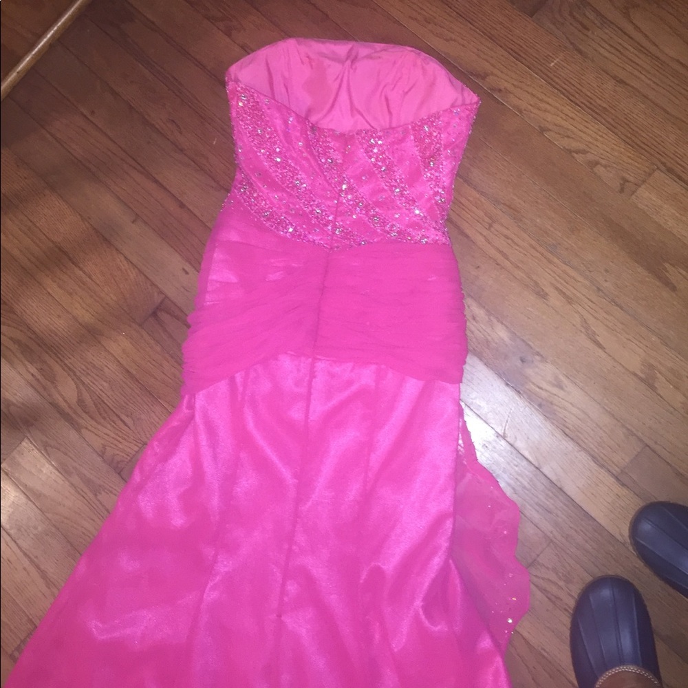 Dress - Picture 3 of 6